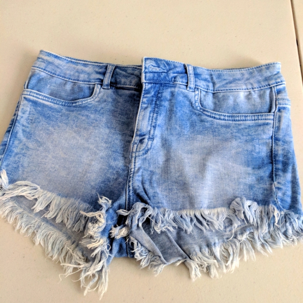 H&M - Distressed Acid Wash Denim Frayed Shorts